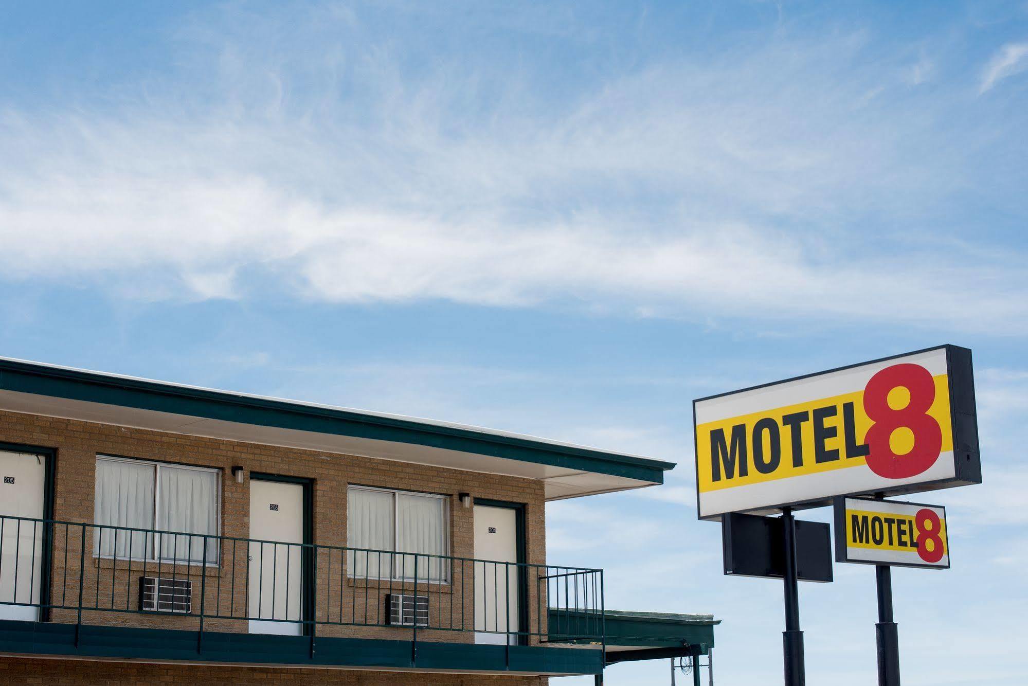 Motel 8 Rock Springs Exteriér fotografie